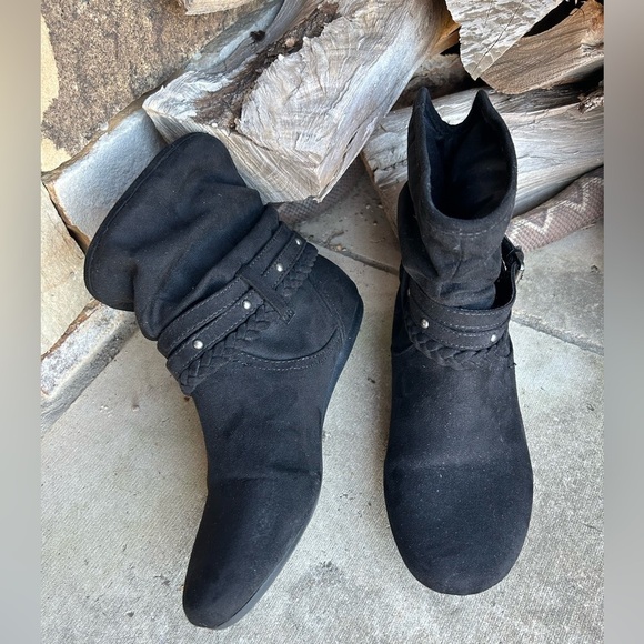 Report Juniors Elson black slouch boots with rubber outsole Sz-7. G - Picture 1 of 13